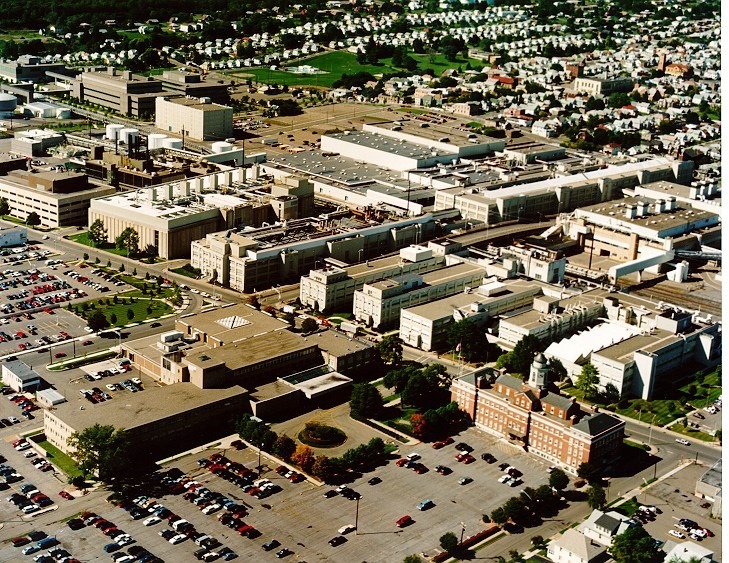 Huron Campus Facility - Office, Manufacturing & Distribution